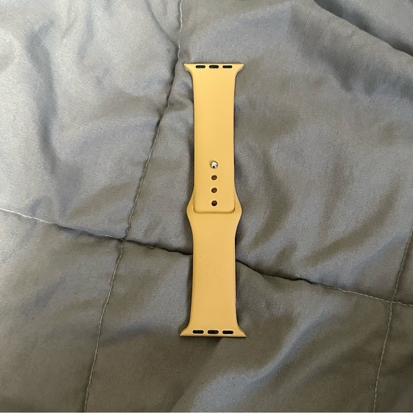 Apple Watch Band Tan Colour (Fits 38mm & 41mm) - Picture 2 of 2